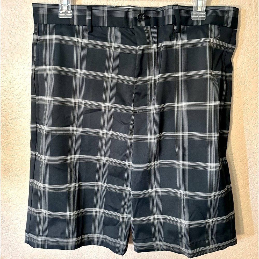 NEW Greg Norman Shorts 32 Golf Shorts Black Grey Plaid 4 Pockets Beltloops NWOT